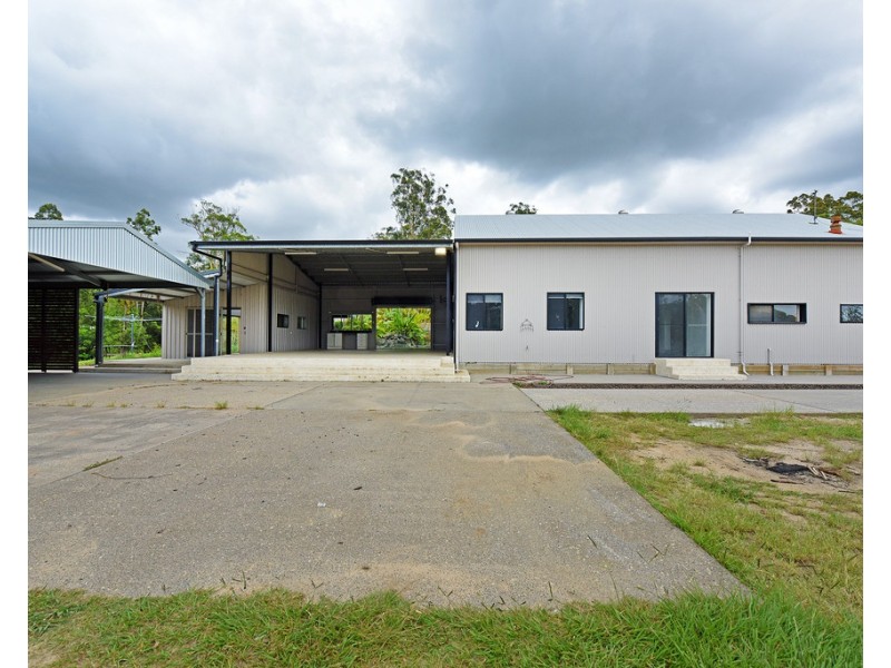 34 Thompson Road, Beerwah QLD 4519