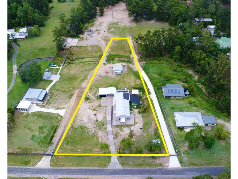34 Thompson Road, Beerwah QLD 4519