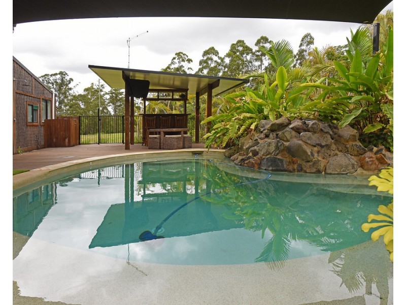34 Thompson Road, Beerwah QLD 4519