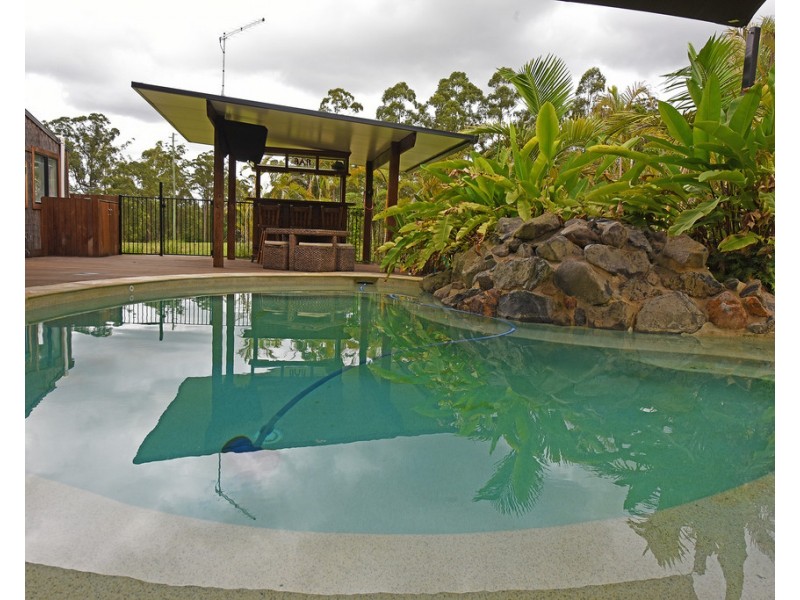 34 Thompson Road, Beerwah QLD 4519