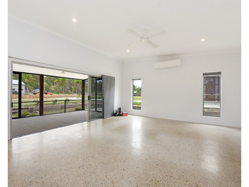 38 Thompson Road, Beerwah QLD 4519