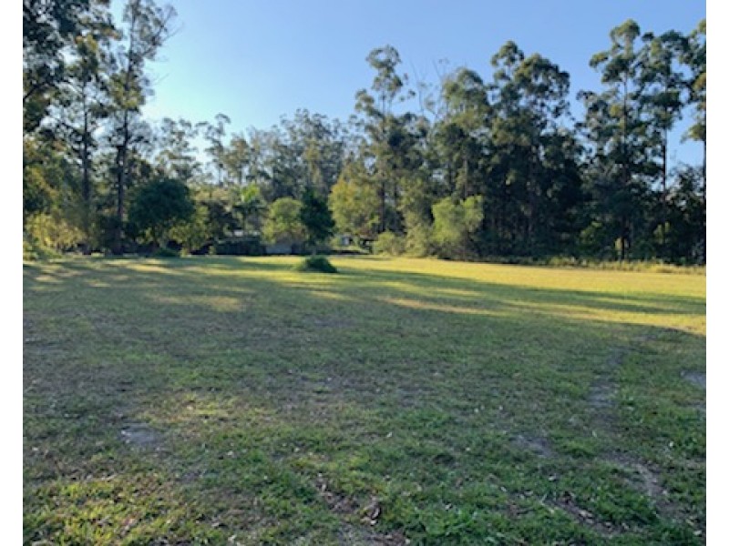 36 Thompson Road, Beerwah QLD 4519