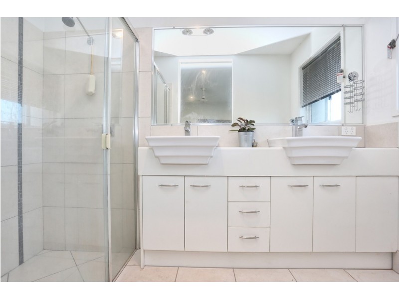 6 Coastal Ave, Beerwah QLD 4519