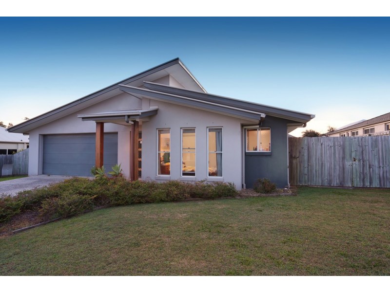 6 Coastal Ave, Beerwah QLD 4519