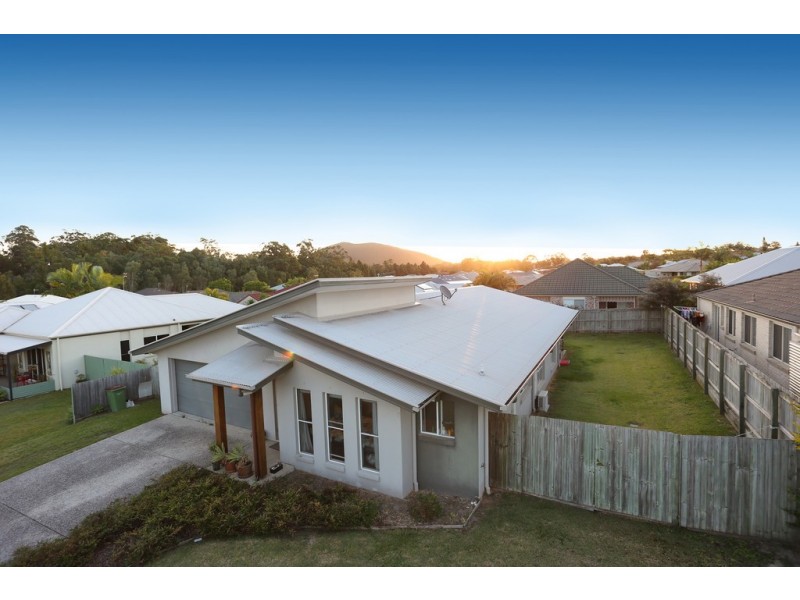 6 Coastal Ave, Beerwah QLD 4519