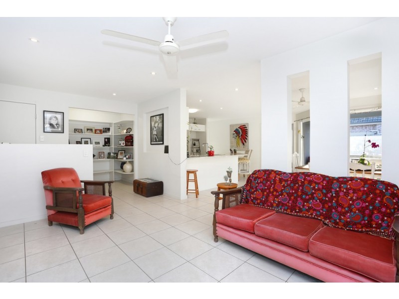 6 Coastal Ave, Beerwah QLD 4519