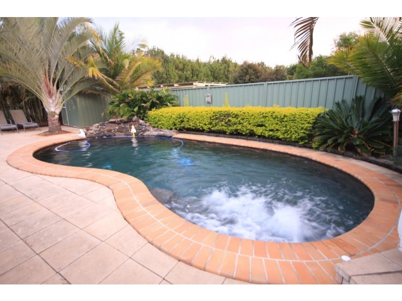 2 Quinto Court, Beerwah QLD 4519