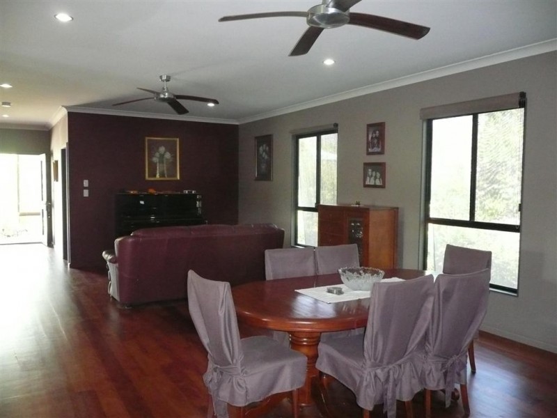 28 Clearview Drive, Glass House Mountains QLD 4518