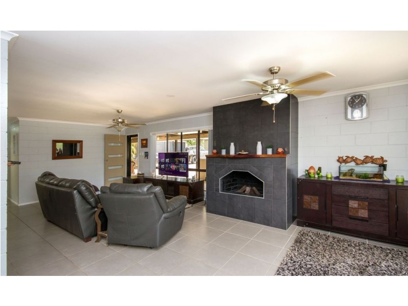 19 Crittenden Road, Glass House Mountains QLD 4518