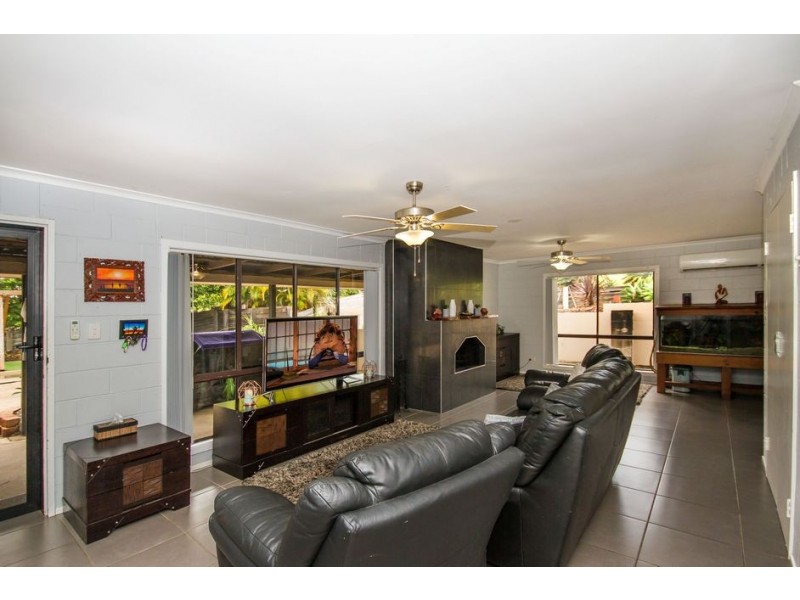 19 Crittenden Road, Glass House Mountains QLD 4518