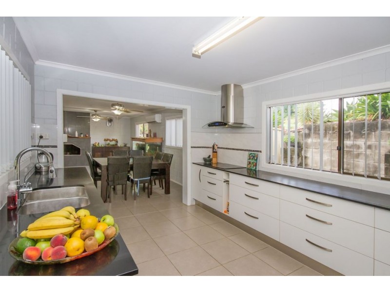 19 Crittenden Road, Glass House Mountains QLD 4518