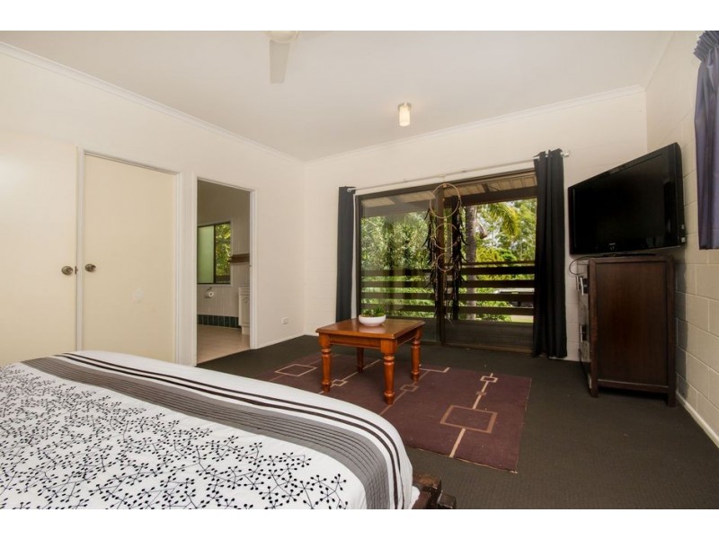 19 Crittenden Road, Glass House Mountains QLD 4518