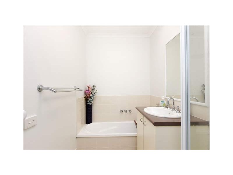 6/2A Swan Street, Beerwah QLD 4519