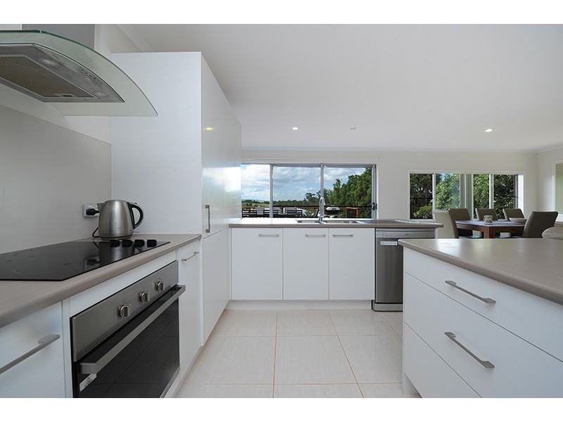 70 Sahara Road, Glass House Mountains QLD 4518