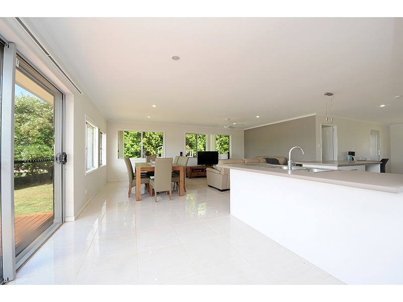70 Sahara Road, Glass House Mountains QLD 4518