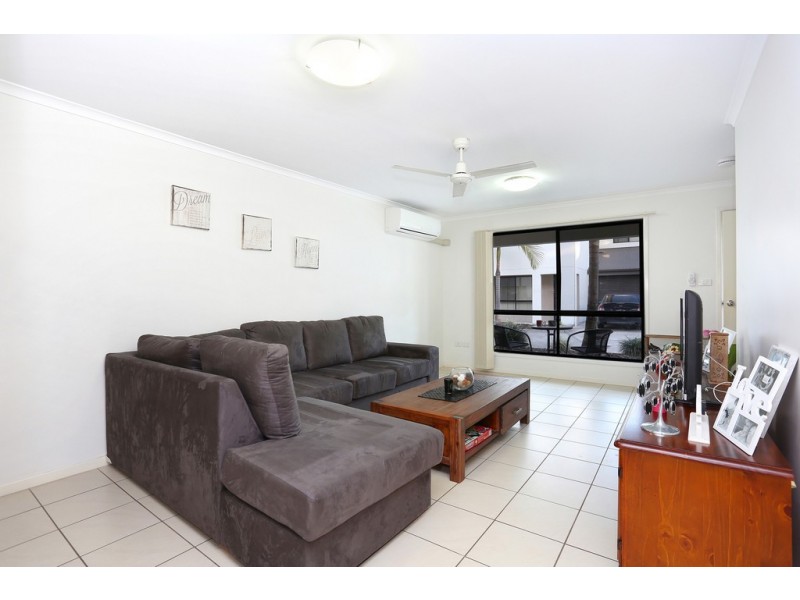 6/2a Swan Street, Beerwah QLD 4519