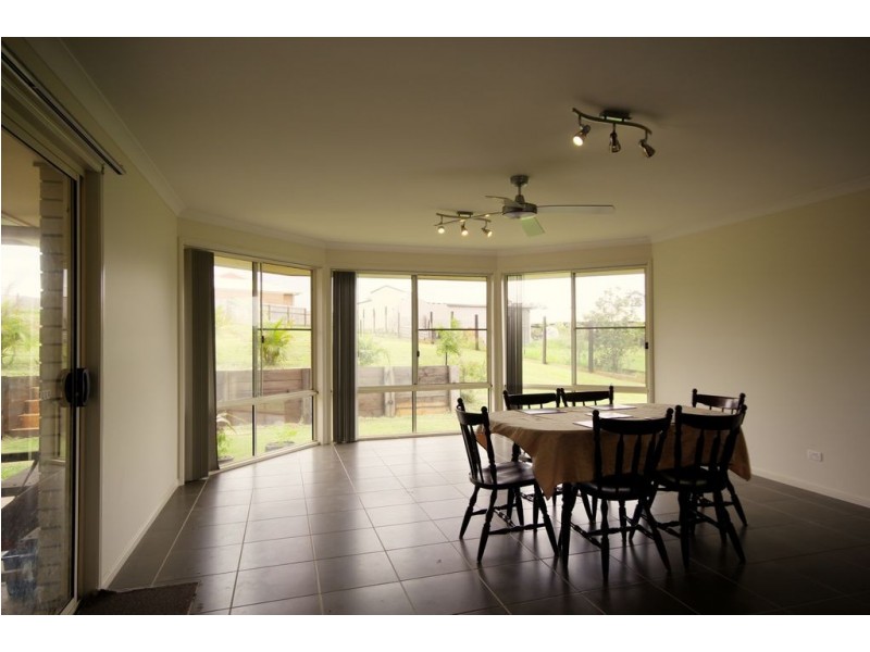 94 Shaws Road, Beerwah QLD 4519