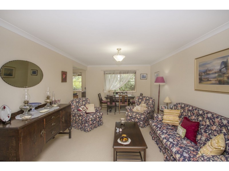 8 Greenview Avenue, Beerwah QLD 4519