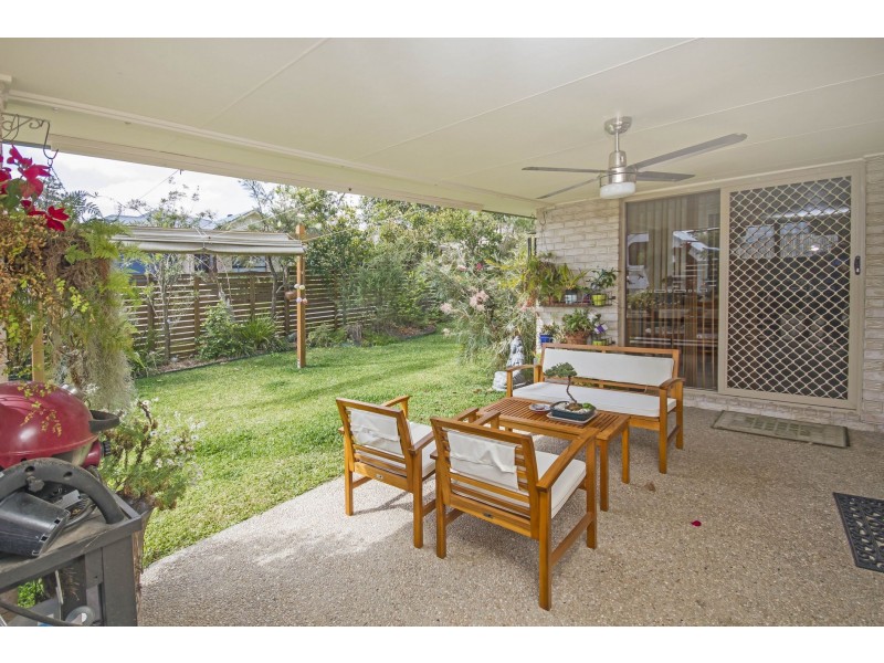 8 Greenview Avenue, Beerwah QLD 4519
