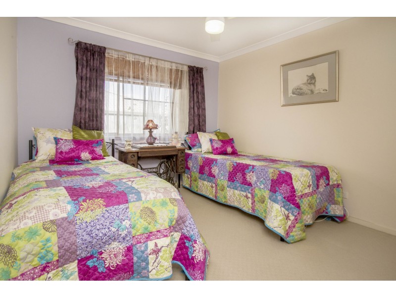 8 Greenview Avenue, Beerwah QLD 4519