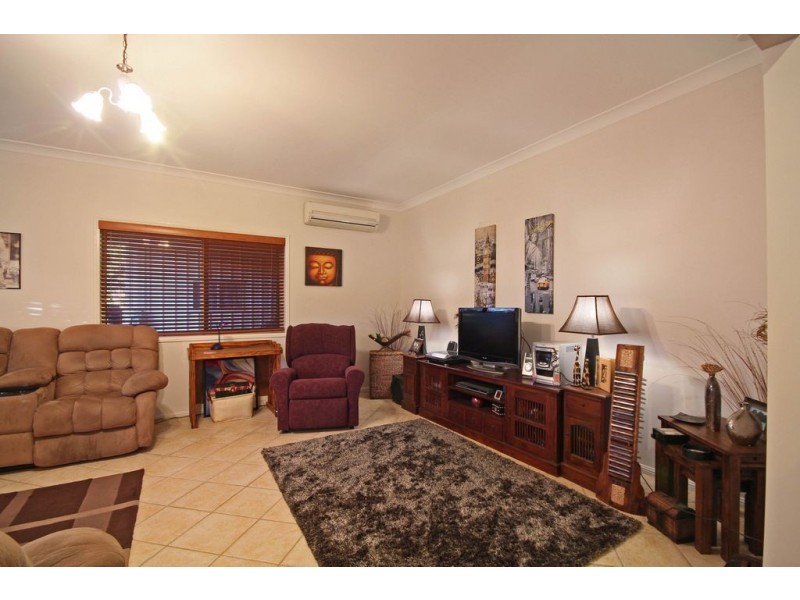 28 Hillside Road, Glass House Mountains QLD 4518