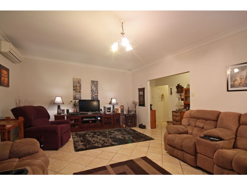 28 Hillside Road, Glass House Mountains QLD 4518