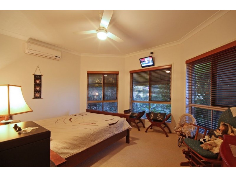 28 Hillside Road, Glass House Mountains QLD 4518