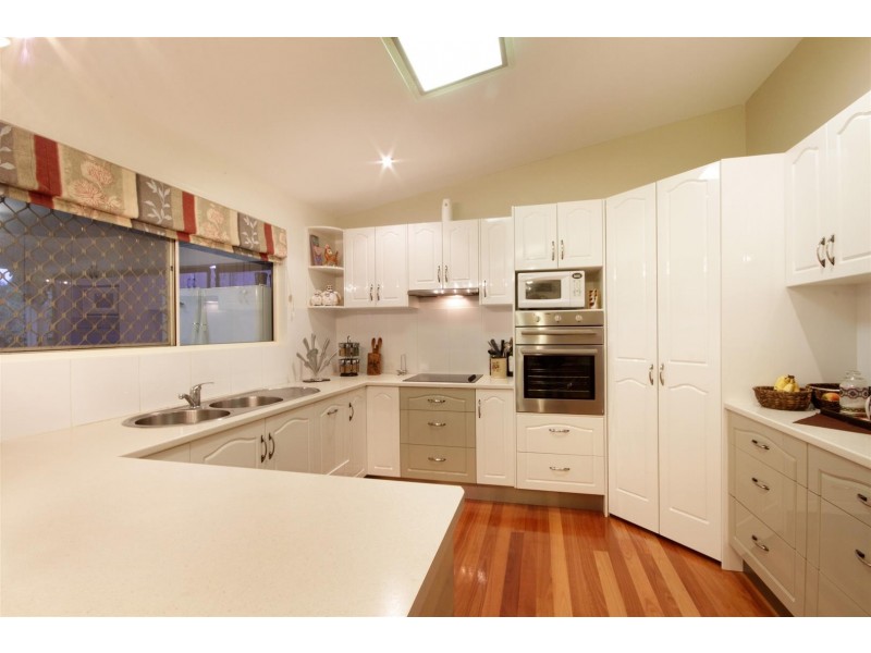 21 Greenview Avenue, Beerwah QLD 4519