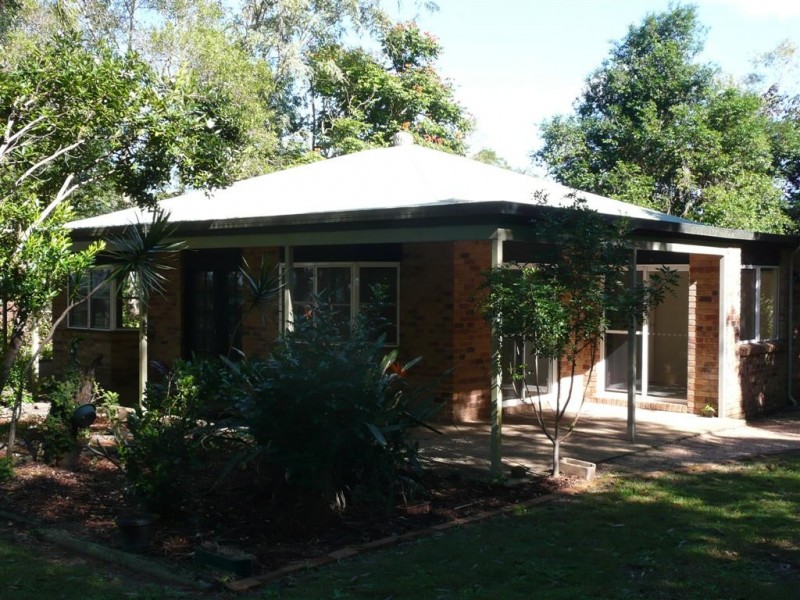 42 Julian Street, Peachester QLD 4519