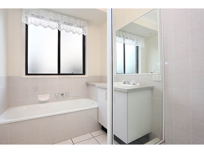 6 Chantilly Crescent, Beerwah QLD 4519