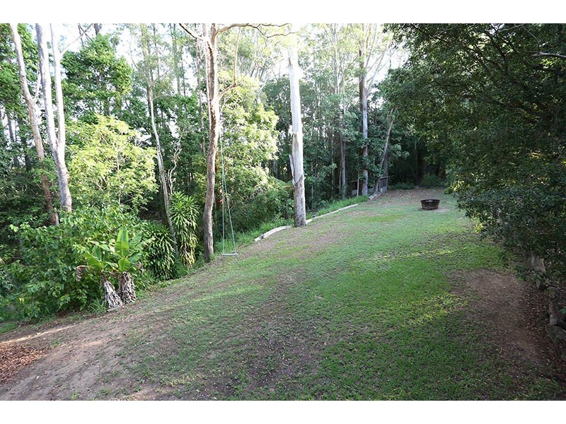 36 Bell Rd, Glass House Mountains QLD 4518