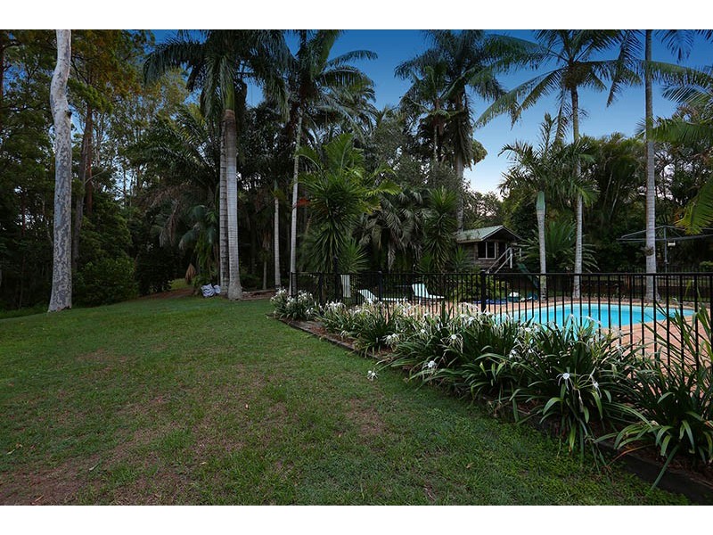 36 Bell Rd, Glass House Mountains QLD 4518