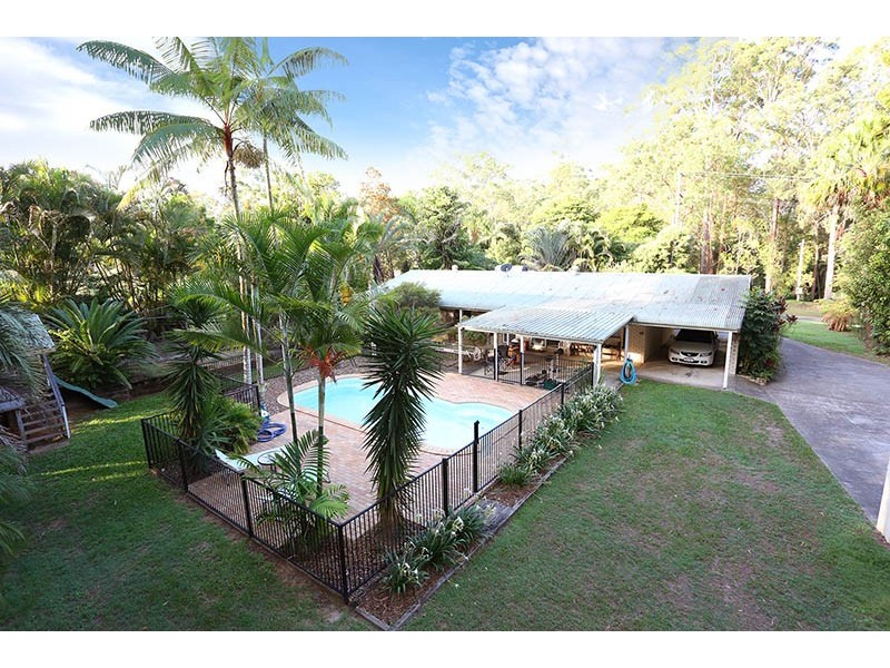 36 Bell Rd, Glass House Mountains QLD 4518