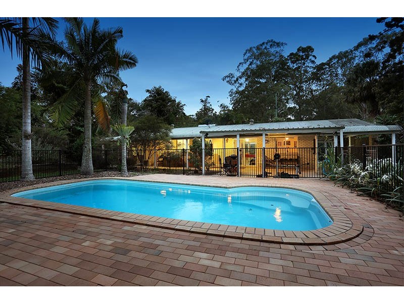 36 Bell Rd, Glass House Mountains QLD 4518