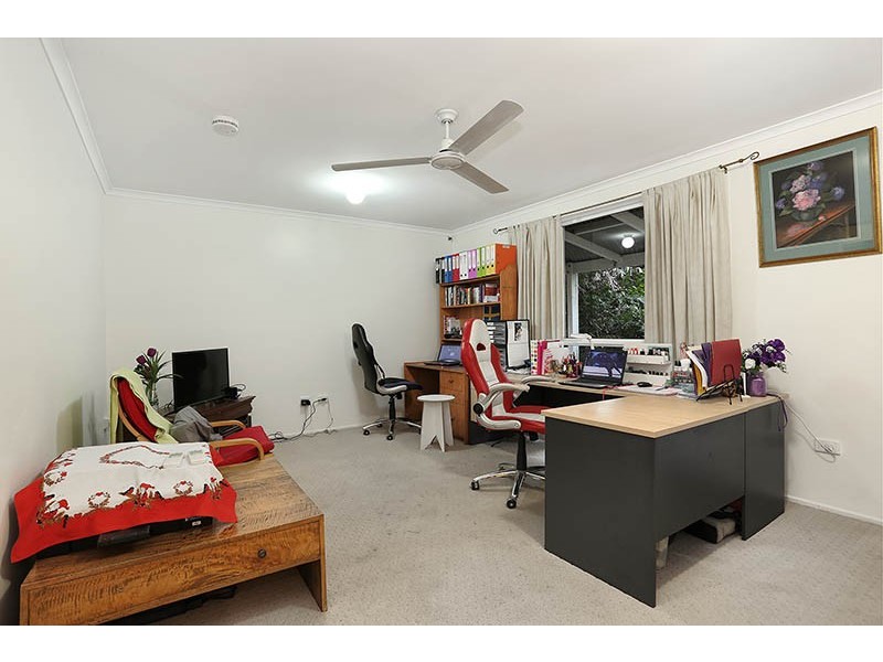 36 Bell Rd, Glass House Mountains QLD 4518