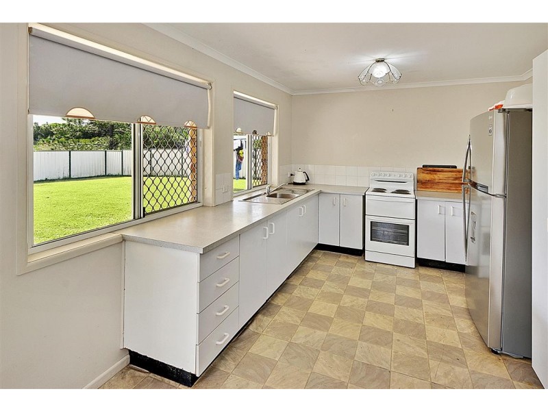 37 Chantilly Crescent, Beerwah QLD 4519