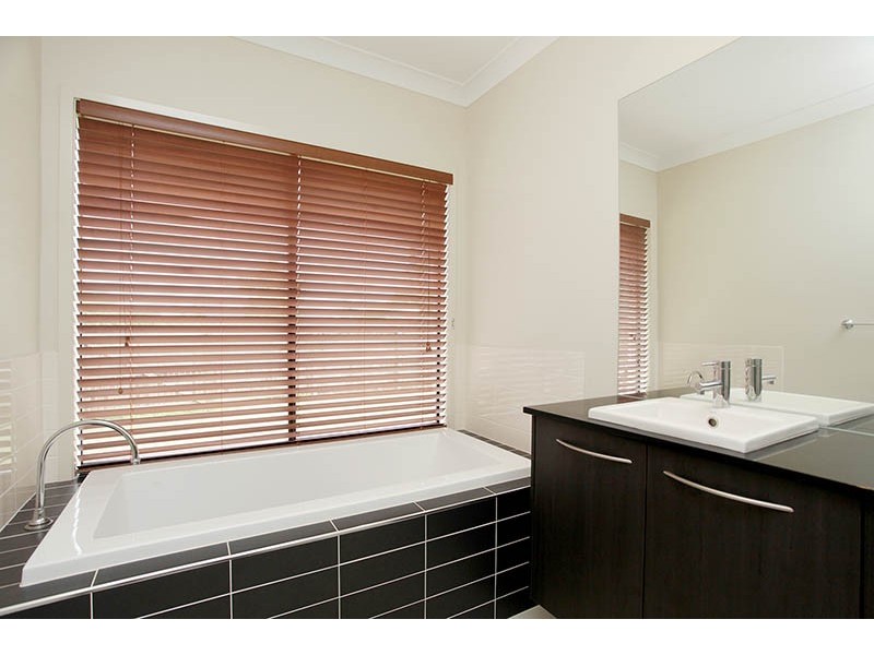 28 Bonato Road, Glass House Mountains QLD 4518