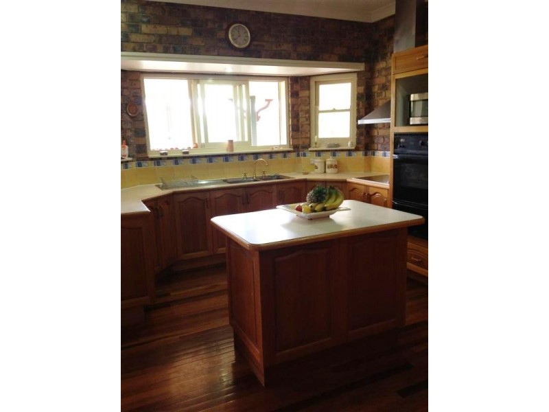 3 Vista Court, Glass House Mountains QLD 4518