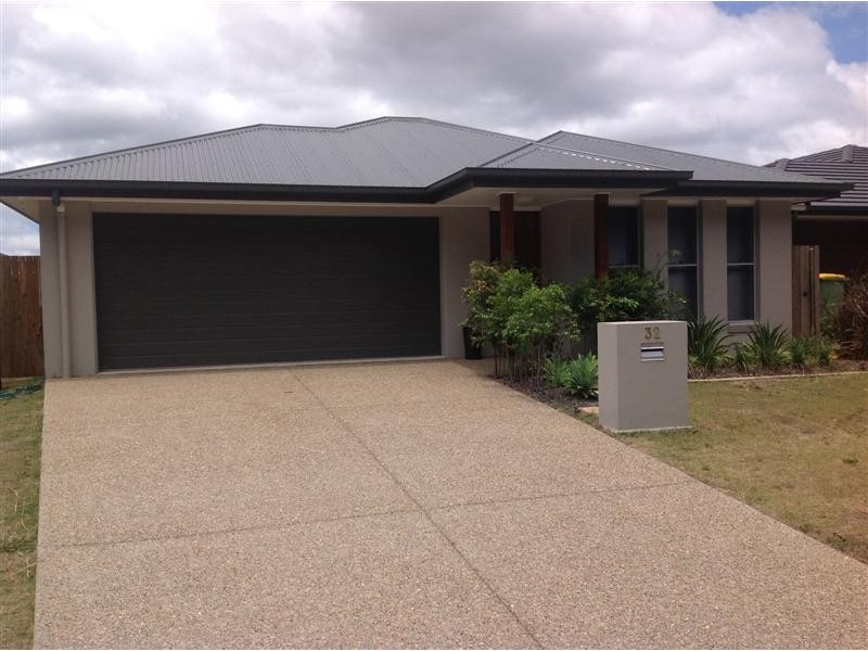 32 Pepper Tree Way, Beerwah QLD 4519