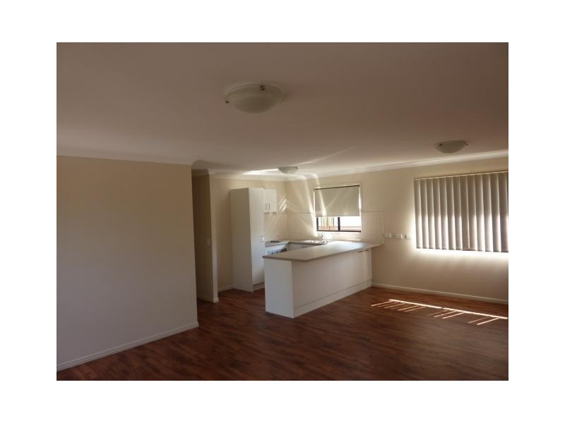 39 Beerwah Parade, Beerwah QLD 4519
