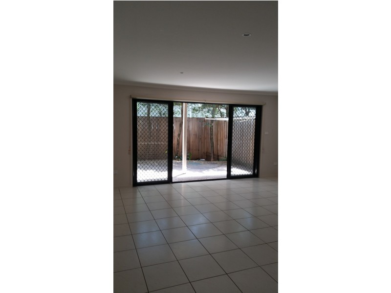 2/24 Simpson Street, Beerwah QLD 4519