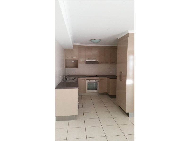 2/24 Simpson Street, Beerwah QLD 4519