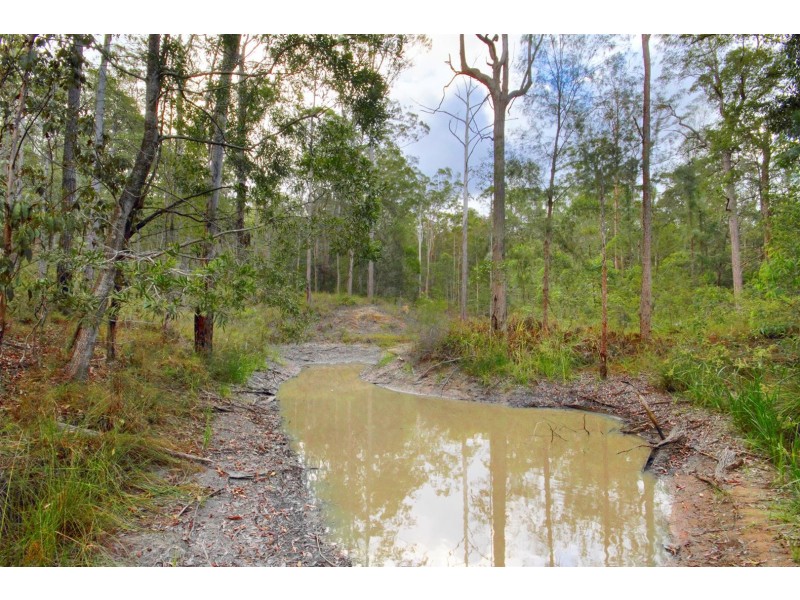 86 Calderwood Road, Landsborough QLD 4550