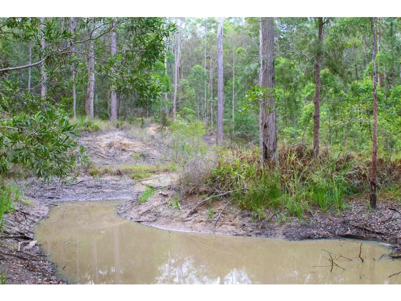 86 Calderwood Road, Landsborough QLD 4550