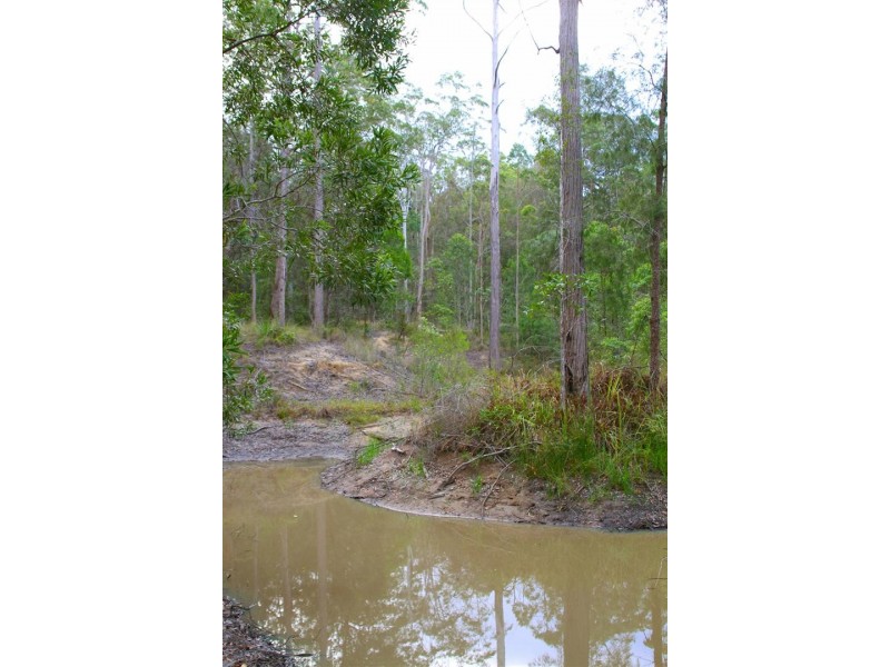 86 Calderwood Road, Landsborough QLD 4550