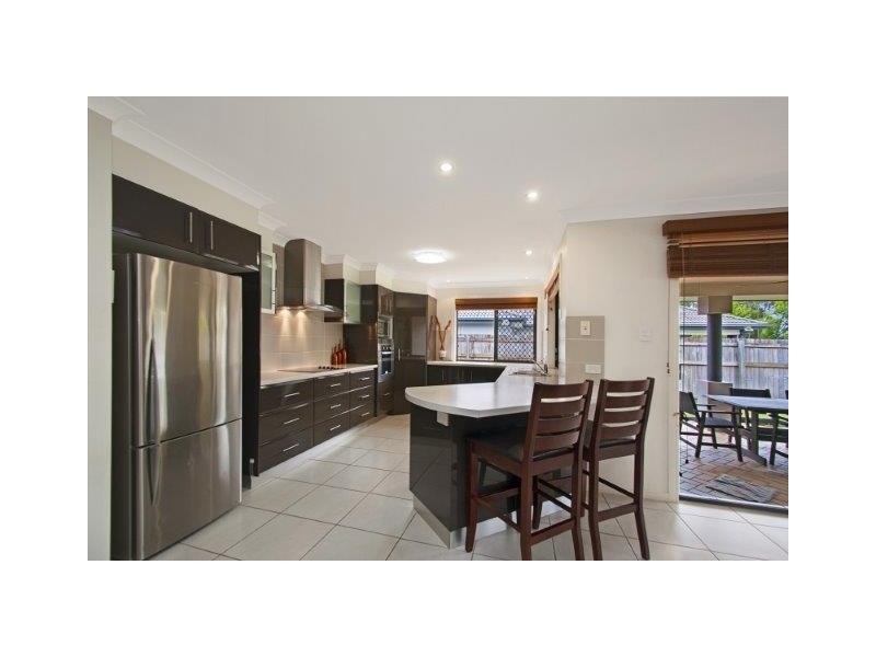 4 Sapphire Court, Beerwah QLD 4519