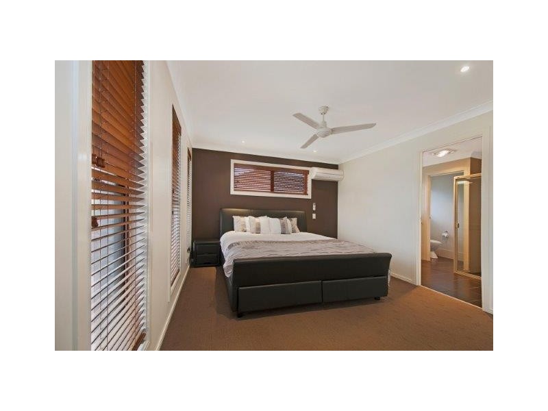 4 Sapphire Court, Beerwah QLD 4519