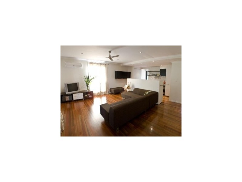 15 Montrose Street, Beerwah QLD 4519