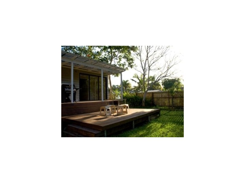 15 Montrose Street, Beerwah QLD 4519