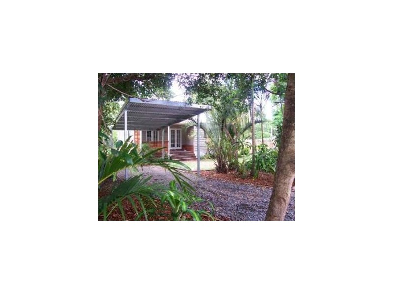 15 Montrose Street, Beerwah QLD 4519